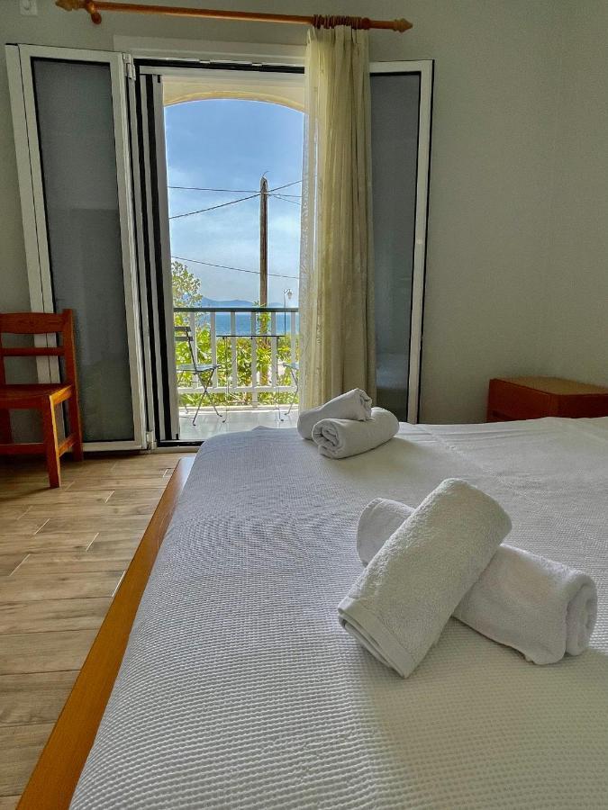 Cosy Apartment With Sea View Close To The Beach Нікіана Екстер'єр фото